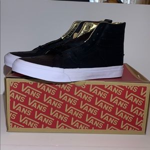 Women’s Vans SK8-Hi Slim Zip (leather) black/gold